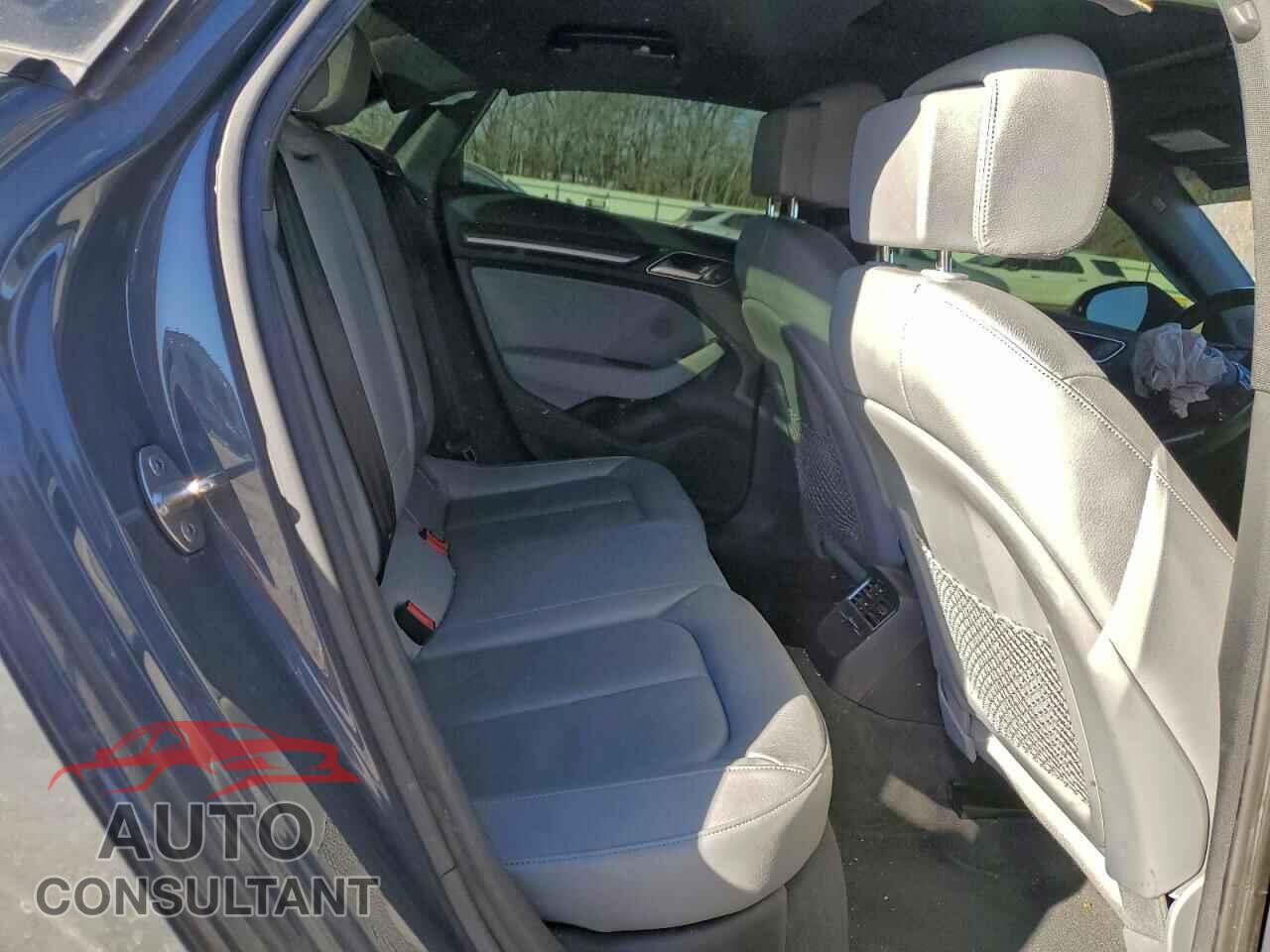 AUDI A3 2018 - WAUAUGFF9J1022178