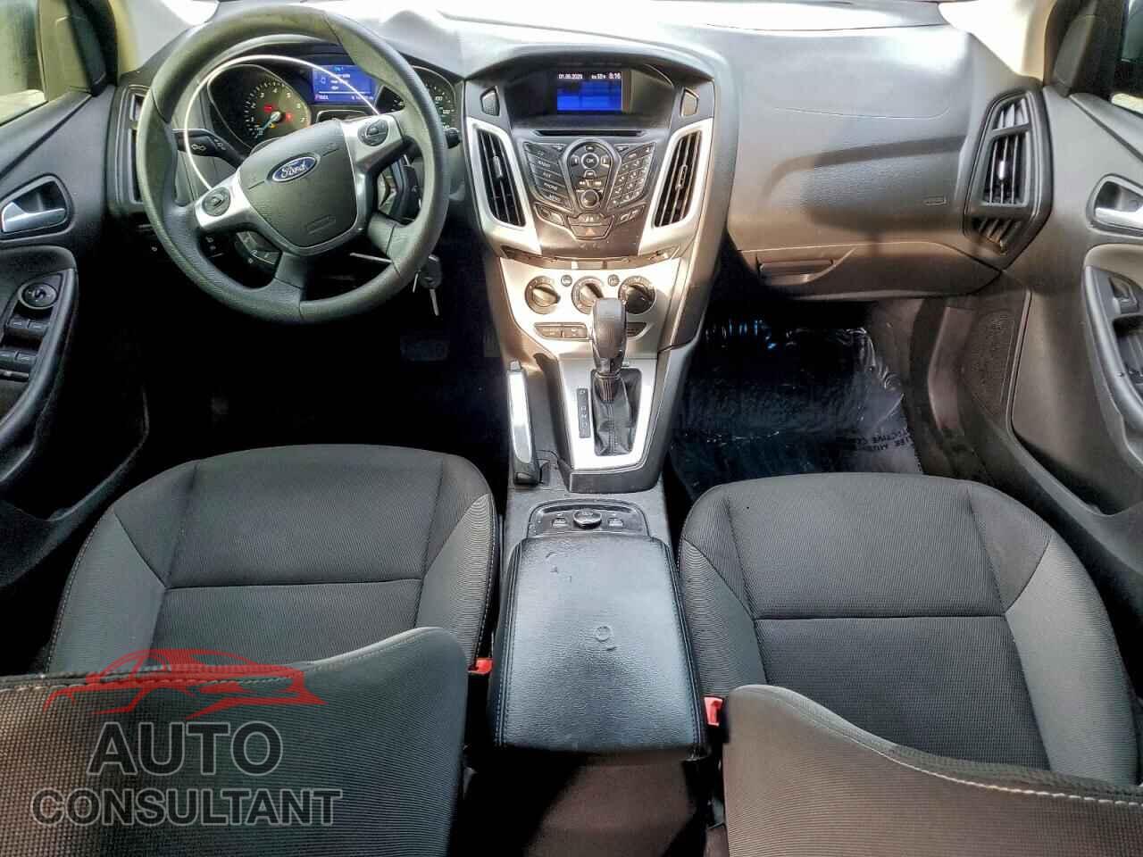 FORD FOCUS 2013 - 1FADP3K28DL145357