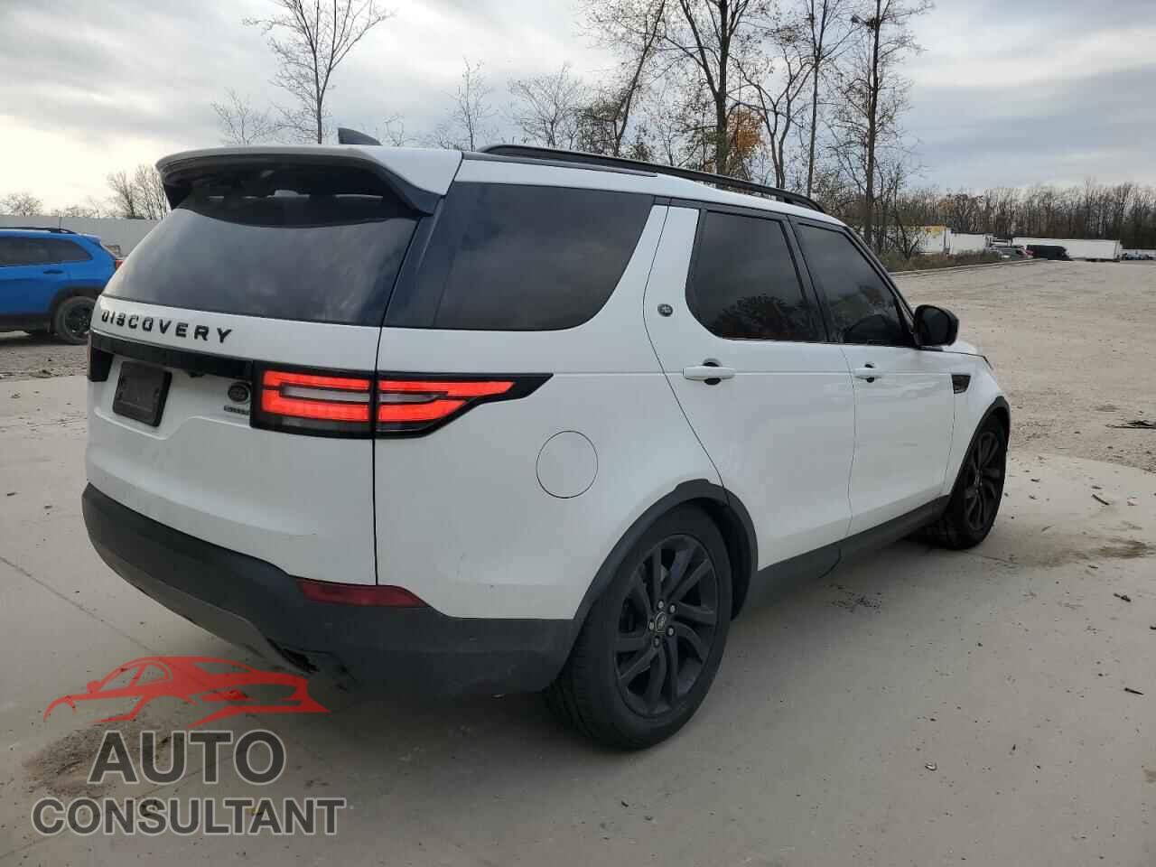LAND ROVER DISCOVERY 2017 - SALRRBBV3HA045823