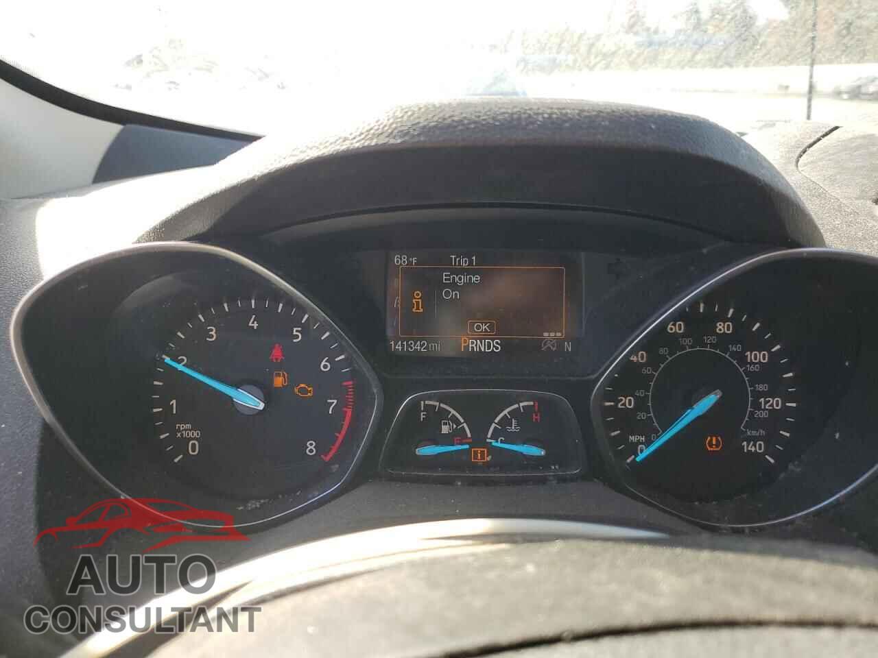 FORD ESCAPE 2017 - 1FMCU0JD5HUE29170