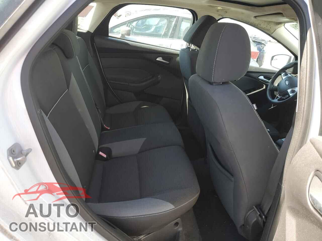 FORD FOCUS 2013 - 1FADP3K26DL201537