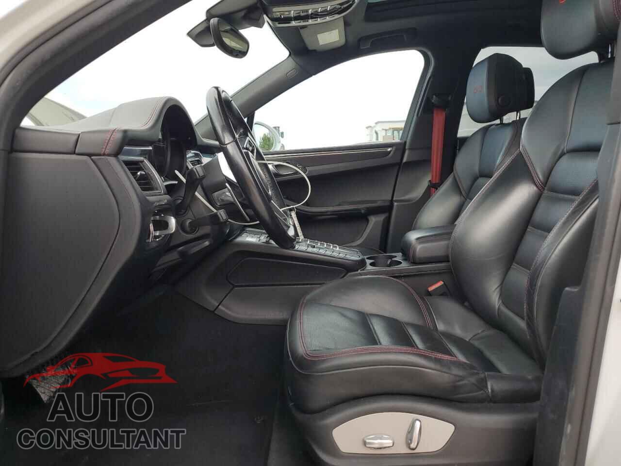 PORSCHE MACAN 2018 - WP1AG2A51JLB64376