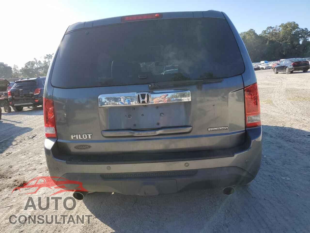 HONDA PILOT 2013 - 5FNYF3H93DB020160