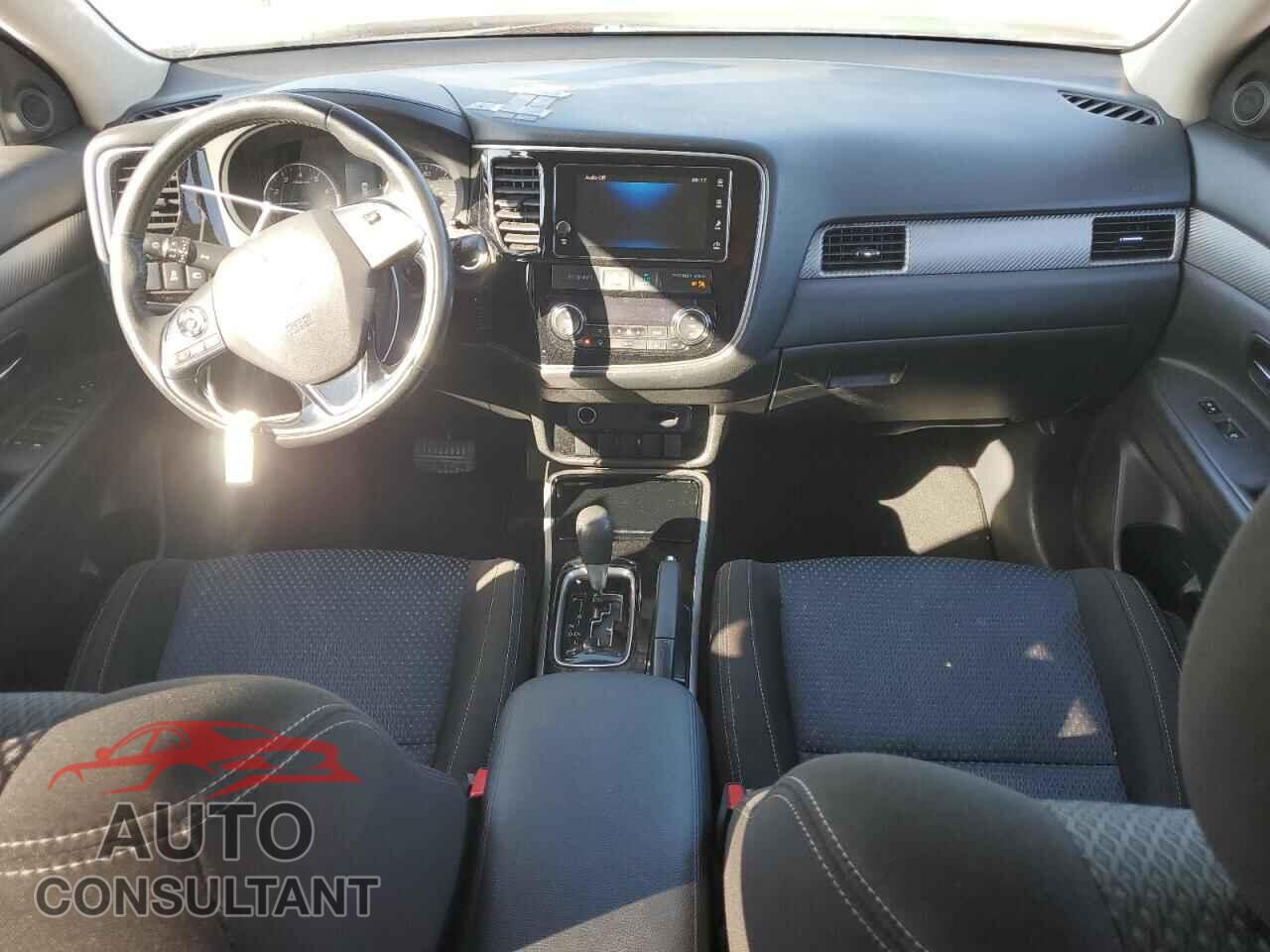 MITSUBISHI OUTLANDER 2017 - JA4AD3A34HZ028050
