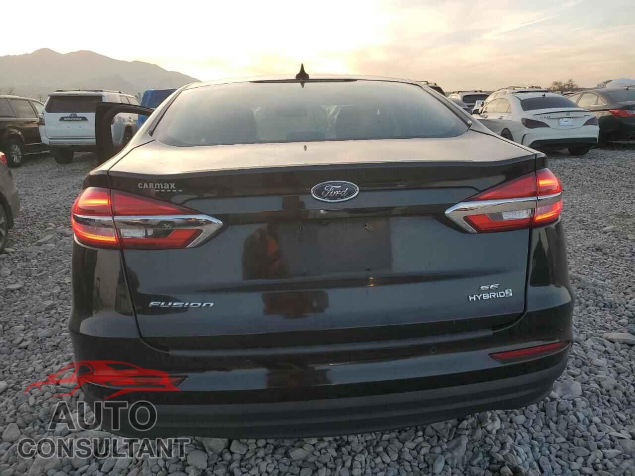 FORD FUSION 2019 - 3FA6P0LU2KR187531