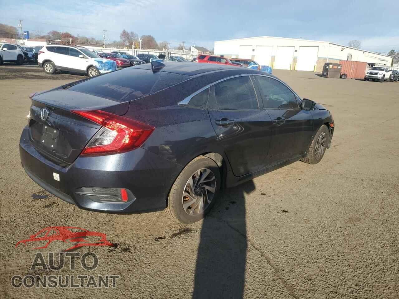 HONDA CIVIC 2018 - 2HGFC2F77JH579858