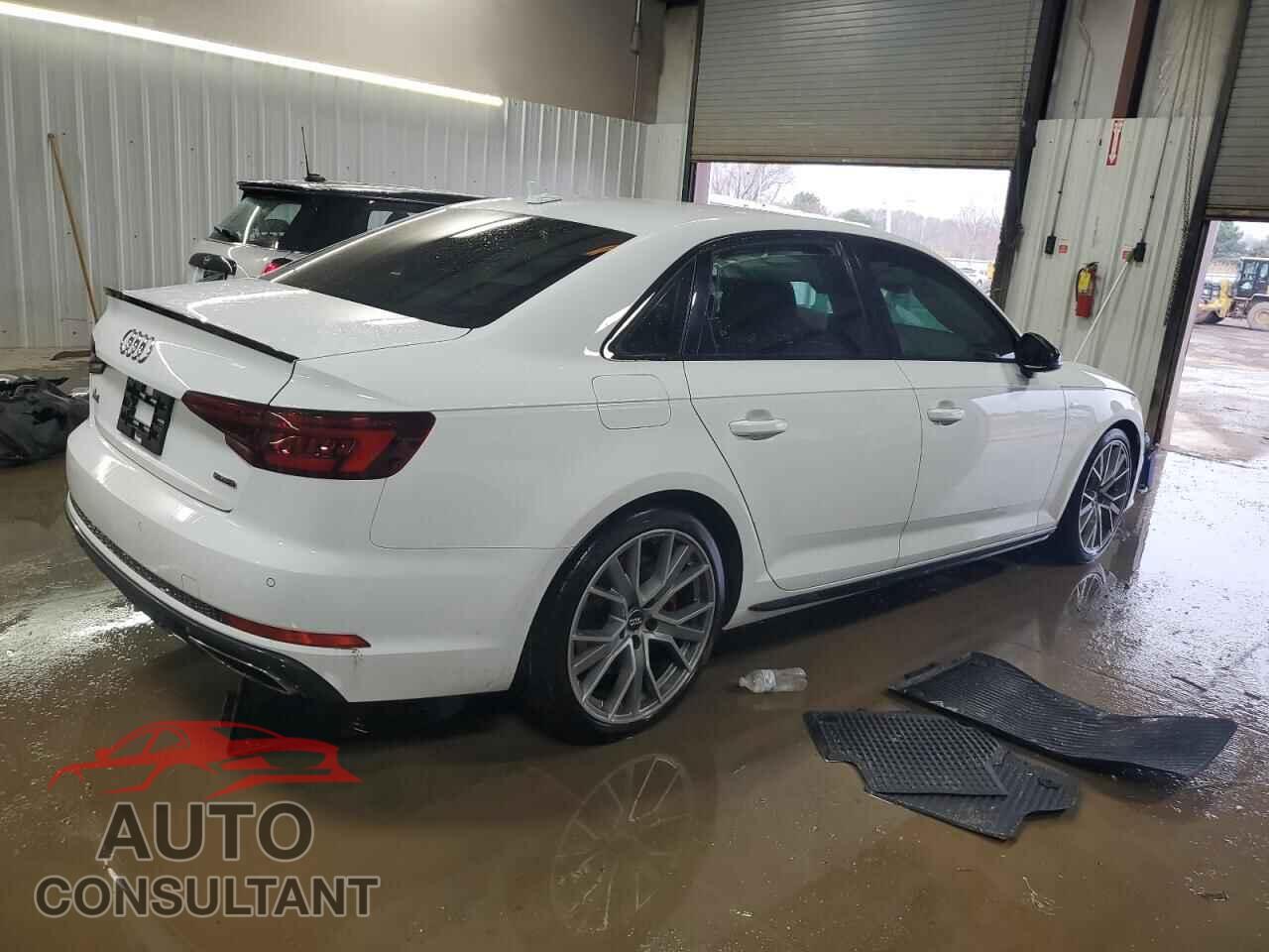 AUDI A4 2019 - WAUENAF44KN019726
