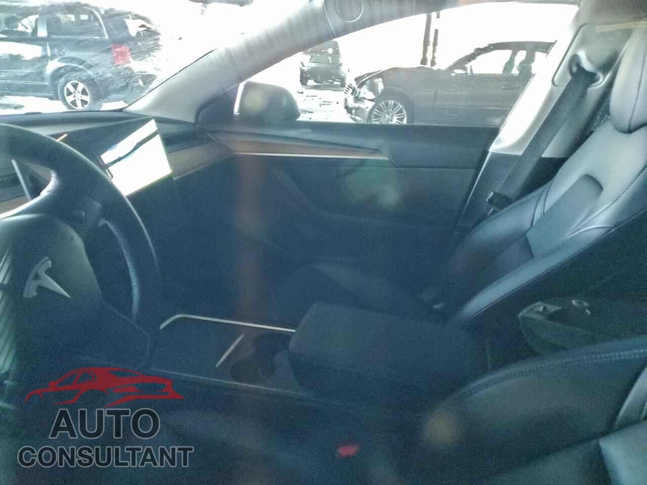 TESLA MODEL 3 2021 - 5YJ3E1EA2MF997368