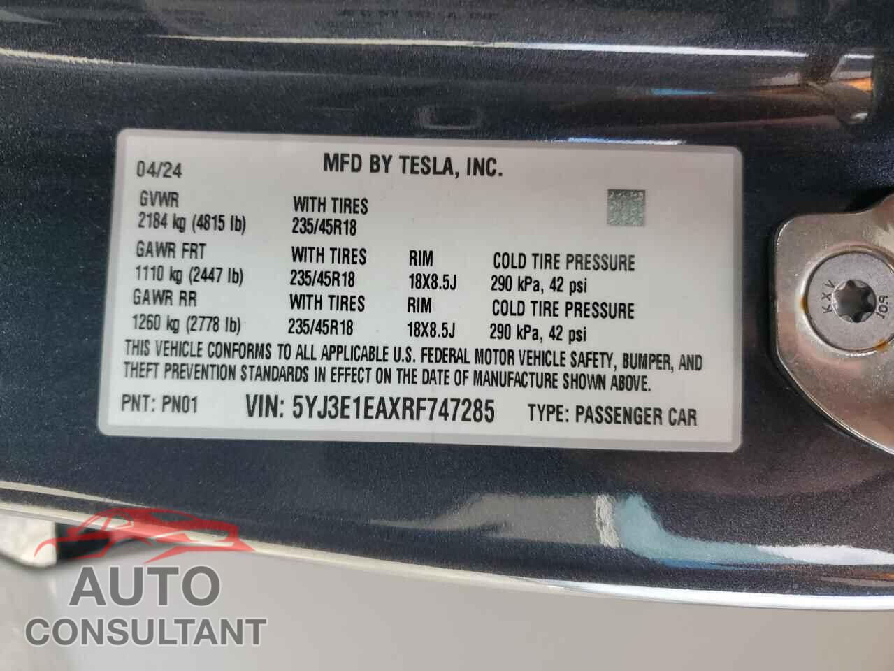 TESLA MODEL 3 2024 - 5YJ3E1EAXRF747285