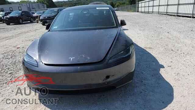 TESLA MODEL 3 2025 - 5YJ3E1EA3SF999952