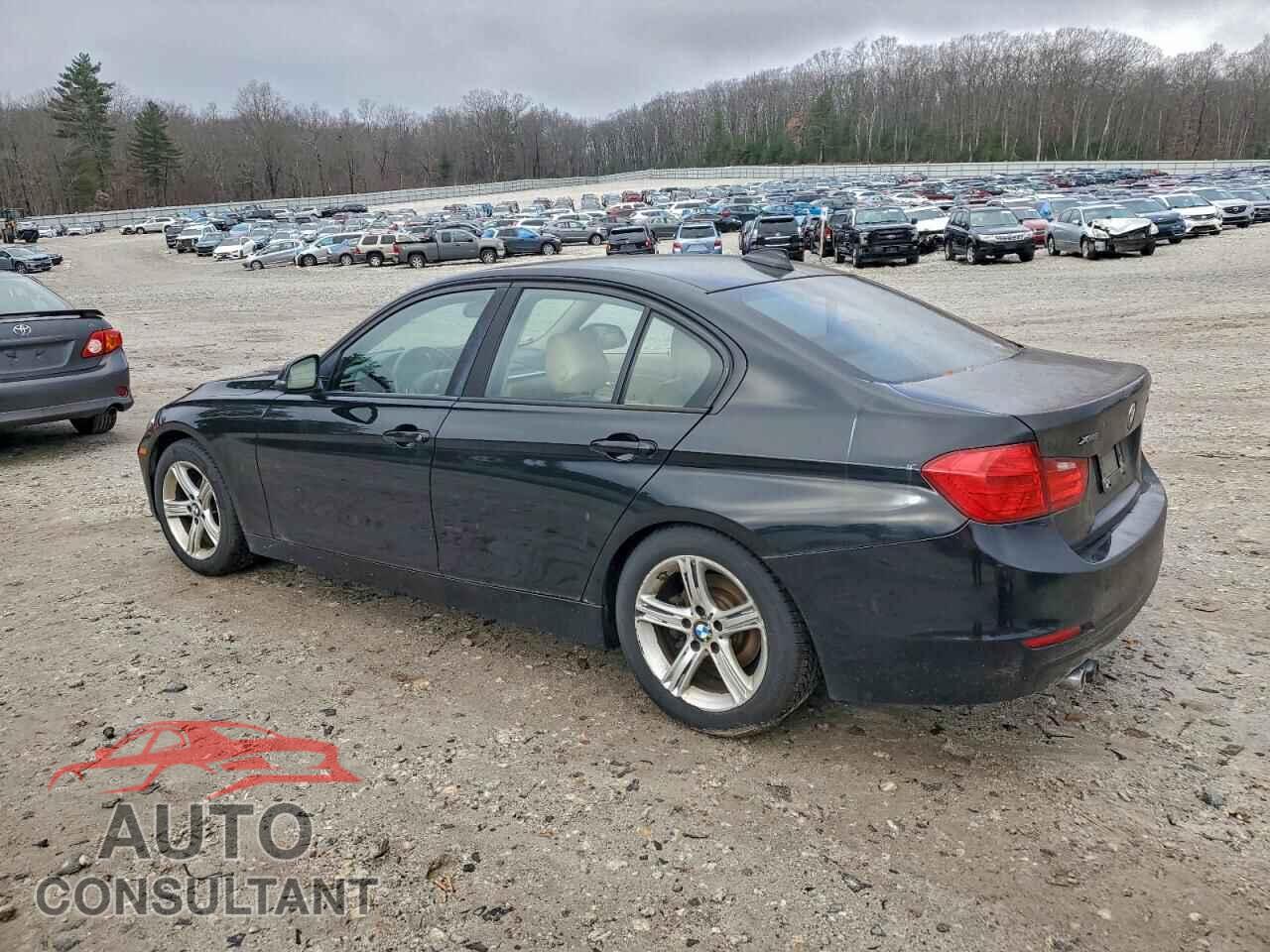 BMW 3 SERIES 2013 - WBA3B3C55DF538371