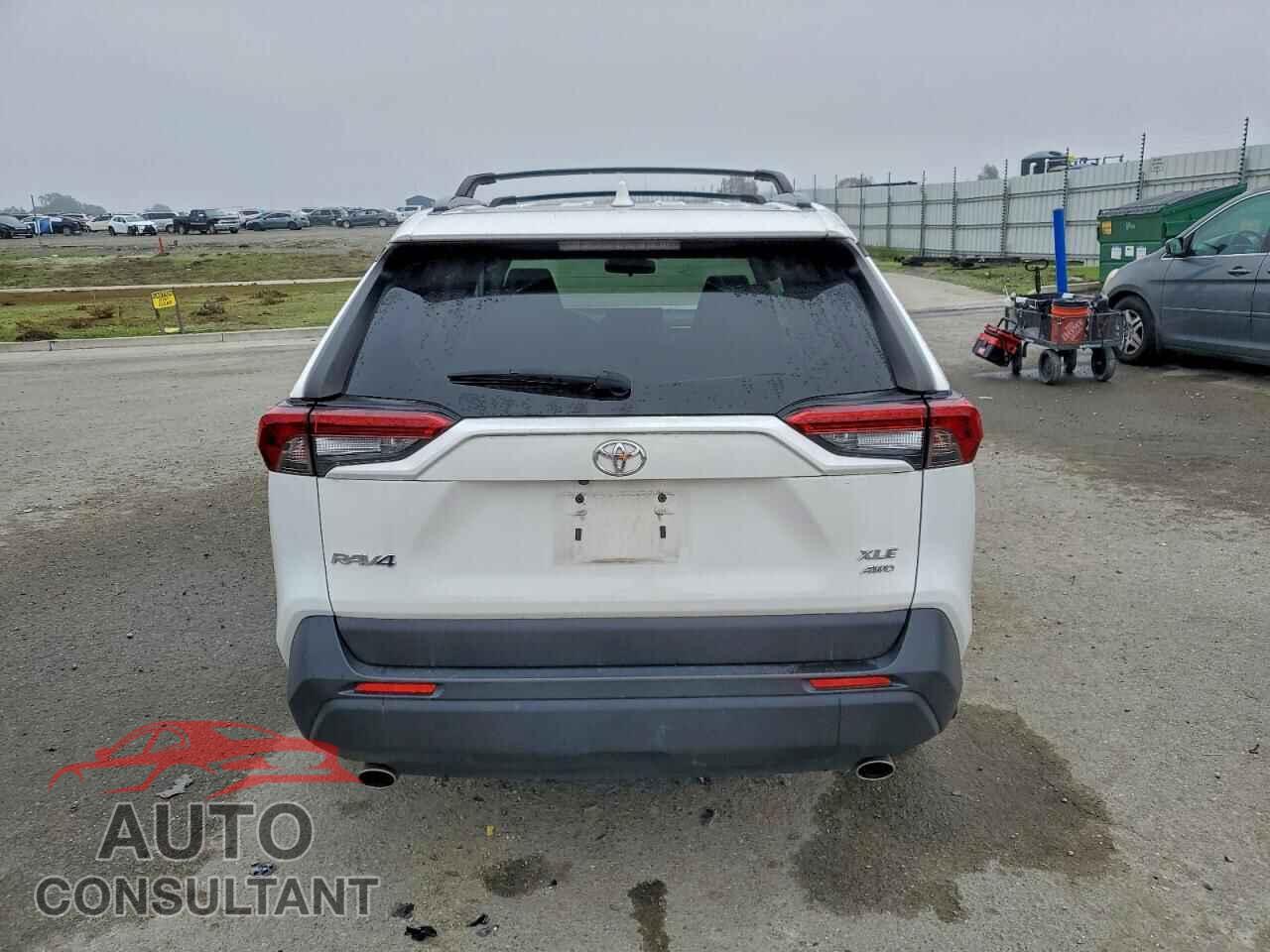TOYOTA RAV4 2020 - JTMP1RFV8LD060348