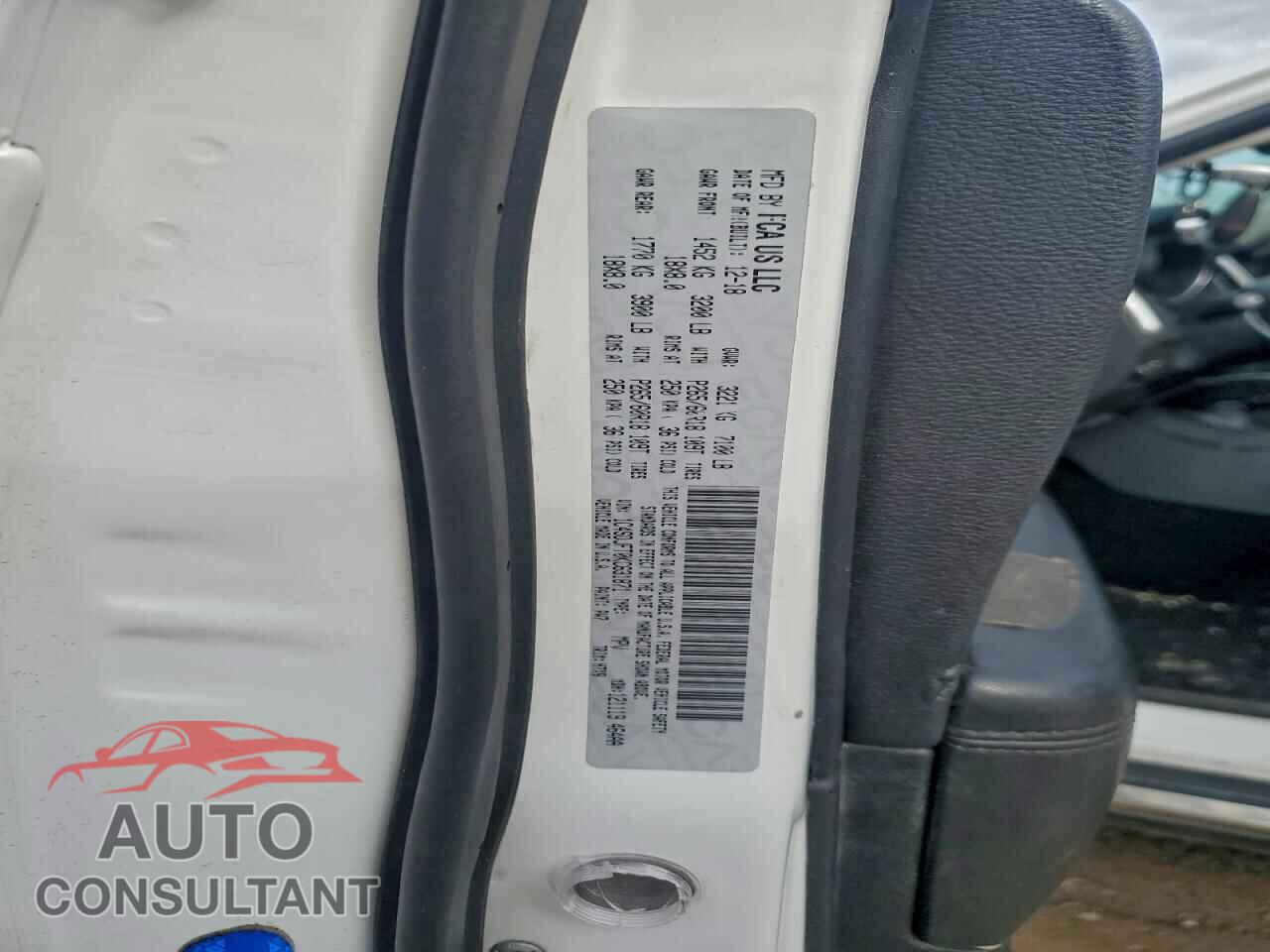 DODGE DURANGO 2019 - 1C4SDJFT0KC631871