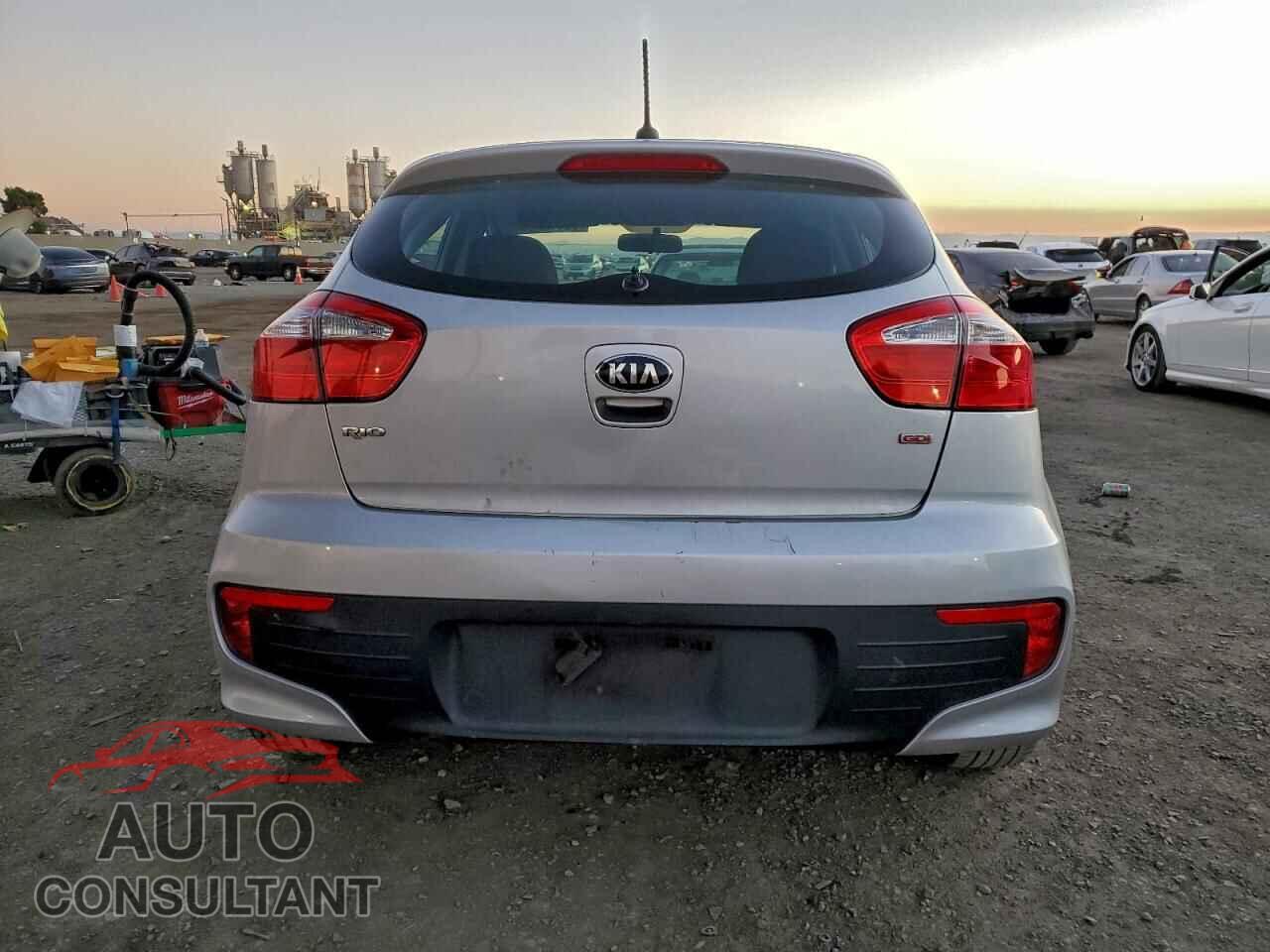 KIA RIO 2016 - KNADM5A33G6575404