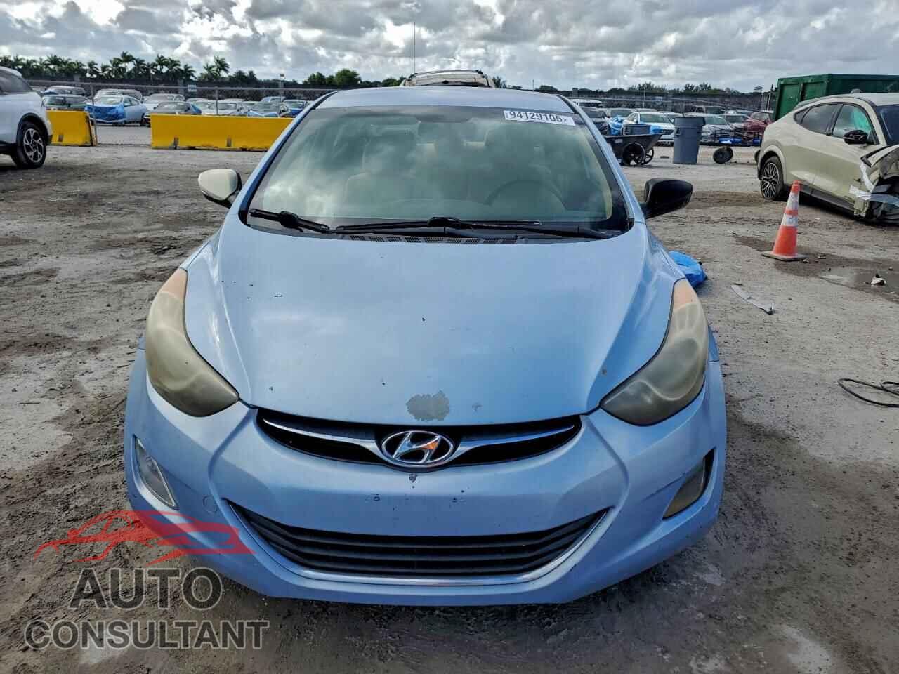 HYUNDAI ELANTRA 2013 - KMHDH4AE7DU662776