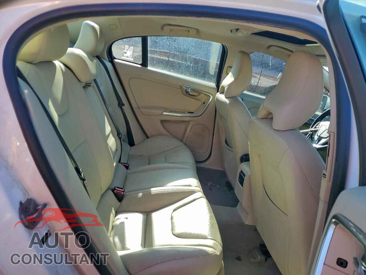 VOLVO S60 2015 - YV1612TD8F1306295