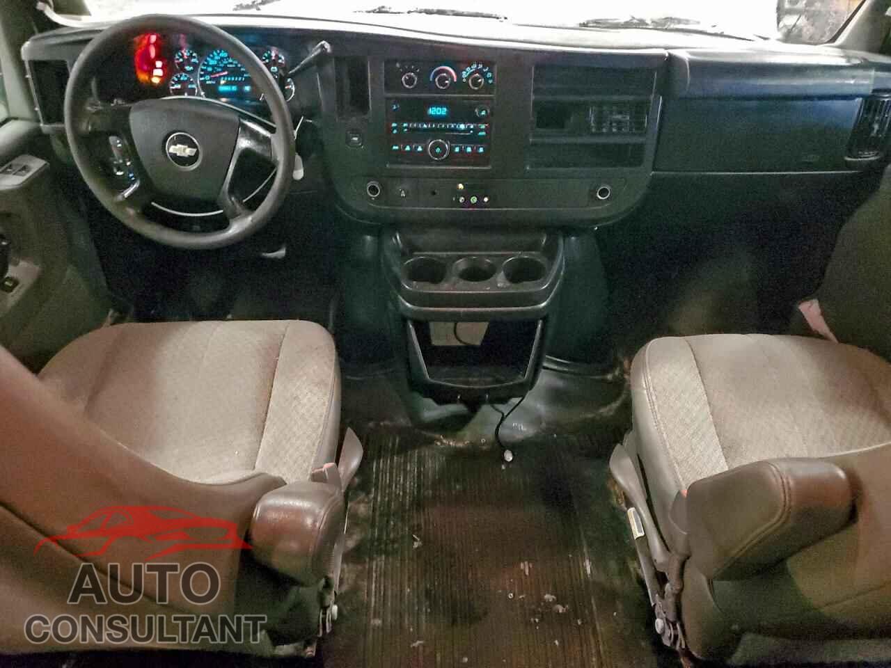 CHEVROLET EXPRESS 2012 - 1GNSHBF4XC1125052