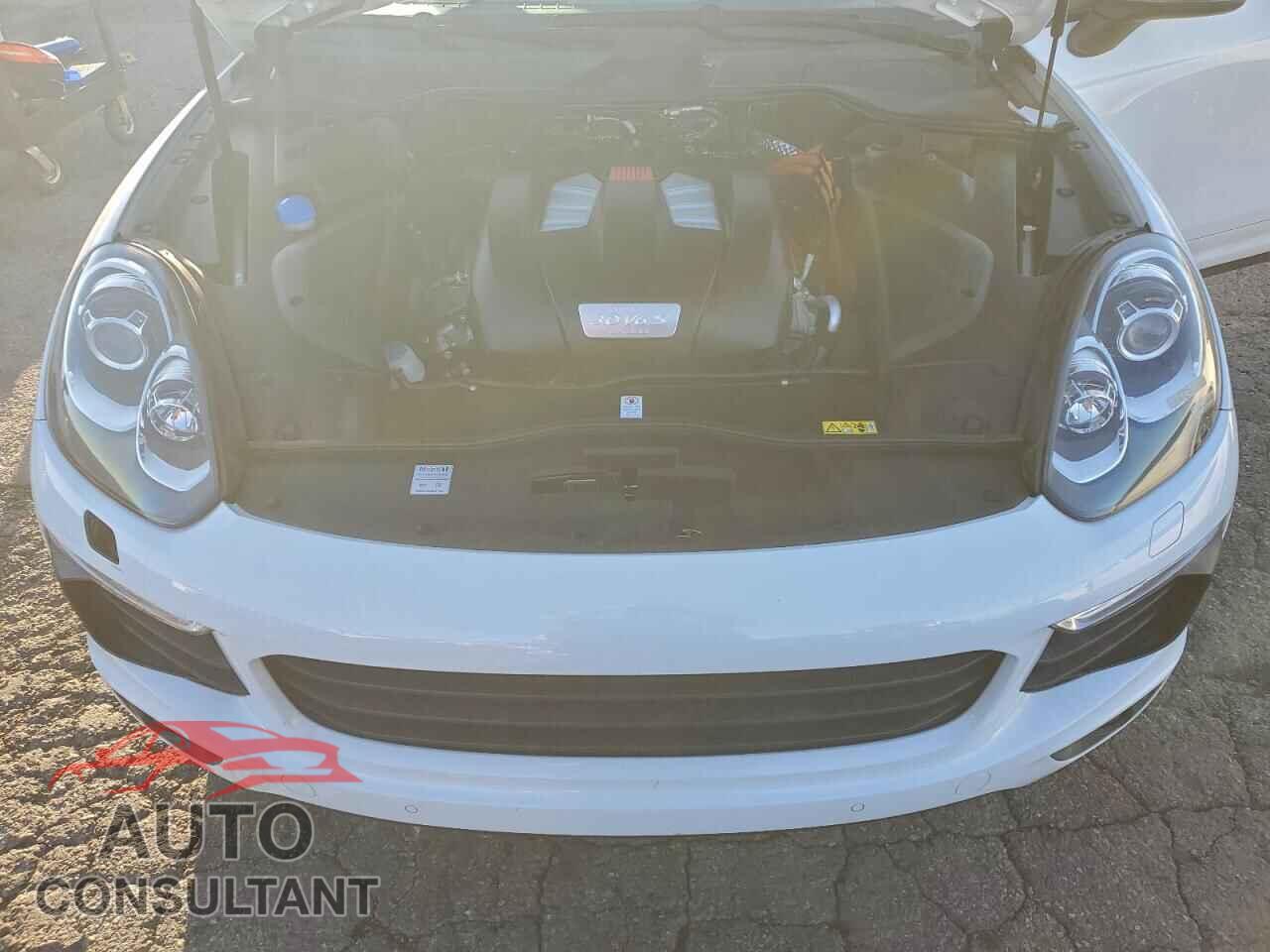 PORSCHE CAYENNE 2017 - WP1AE2A22HLA71632