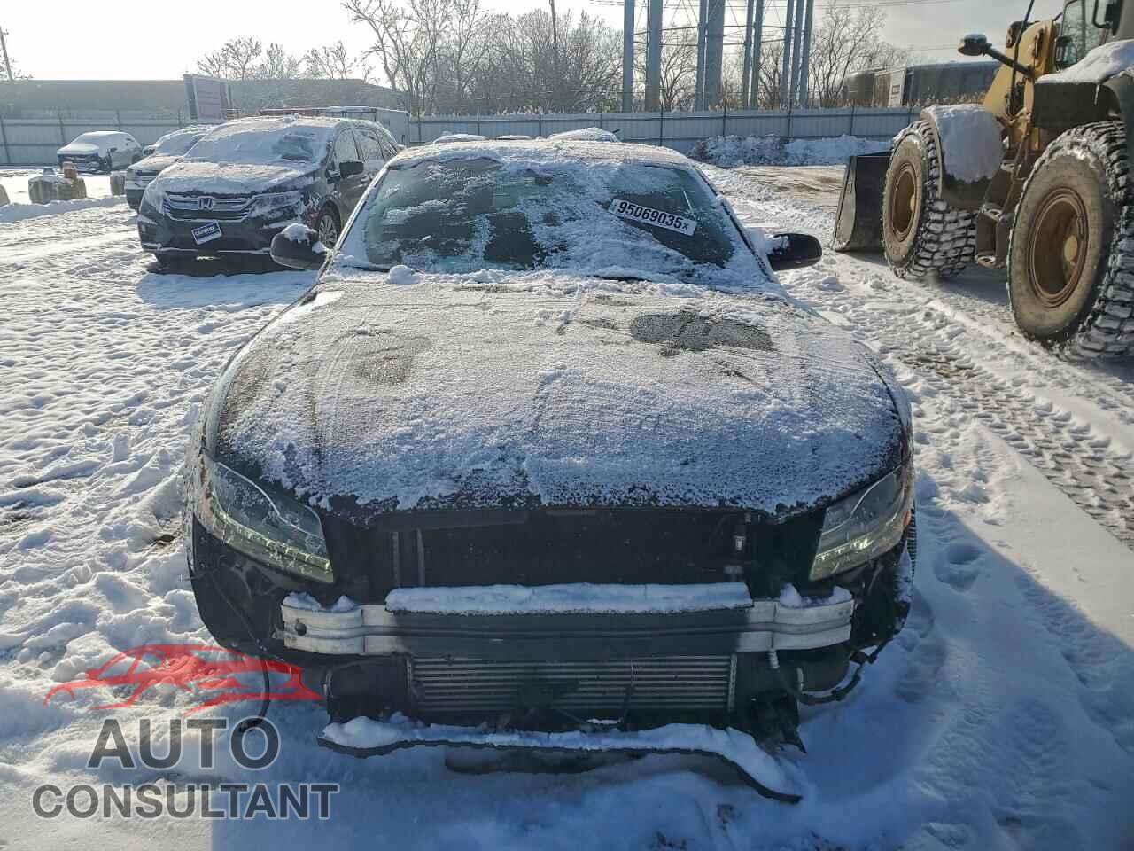 AUDI A5 2010 - WAULFAFR1AA069375