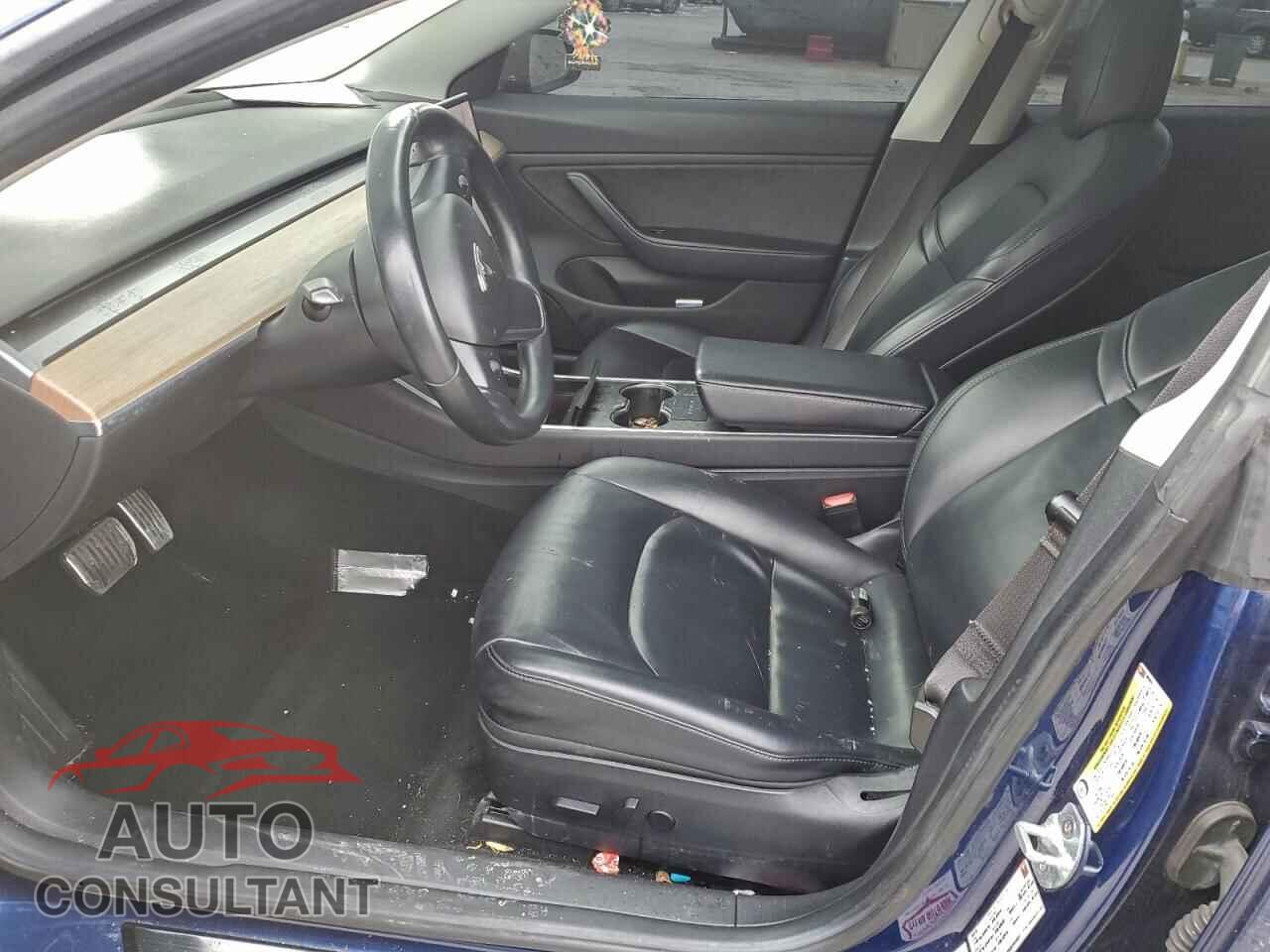 TESLA MODEL 3 2018 - 5YJ3E1EA5JF009852