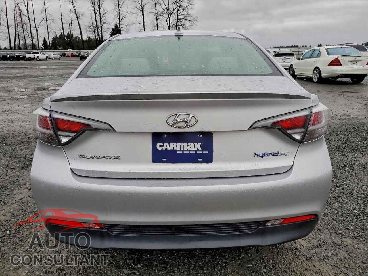HYUNDAI SONATA 2017 - KMHE24L12HA046006