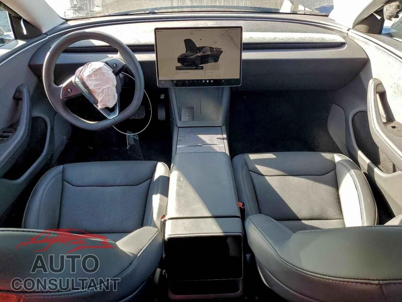 TESLA MODEL 3 2025 - 5YJ3E1EA9SF907856