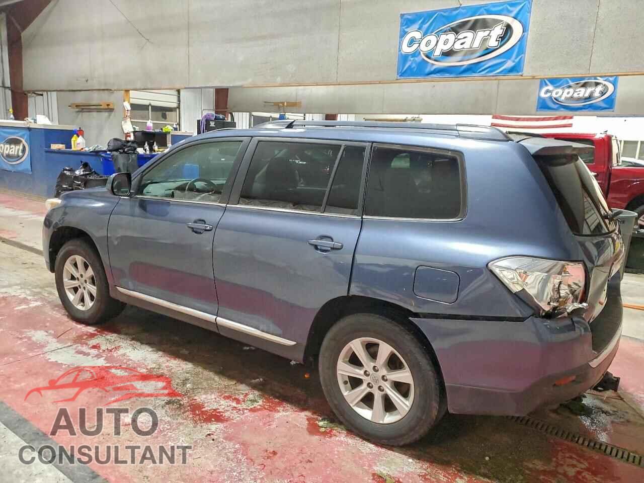 TOYOTA HIGHLANDER 2012 - 5TDBK3EH5CS141800