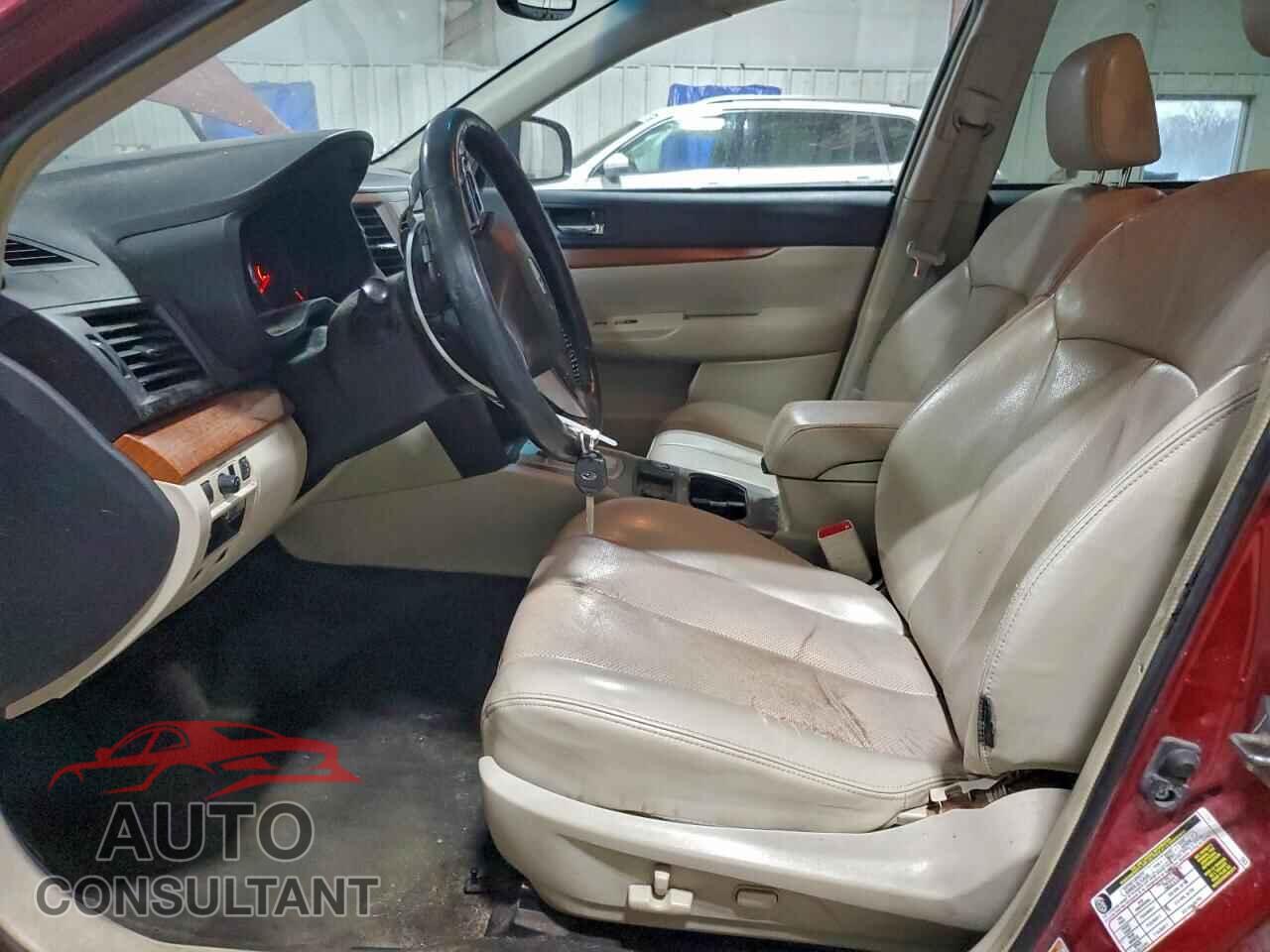 SUBARU OUTBACK 2014 - 4S4BRBLC3E3318325