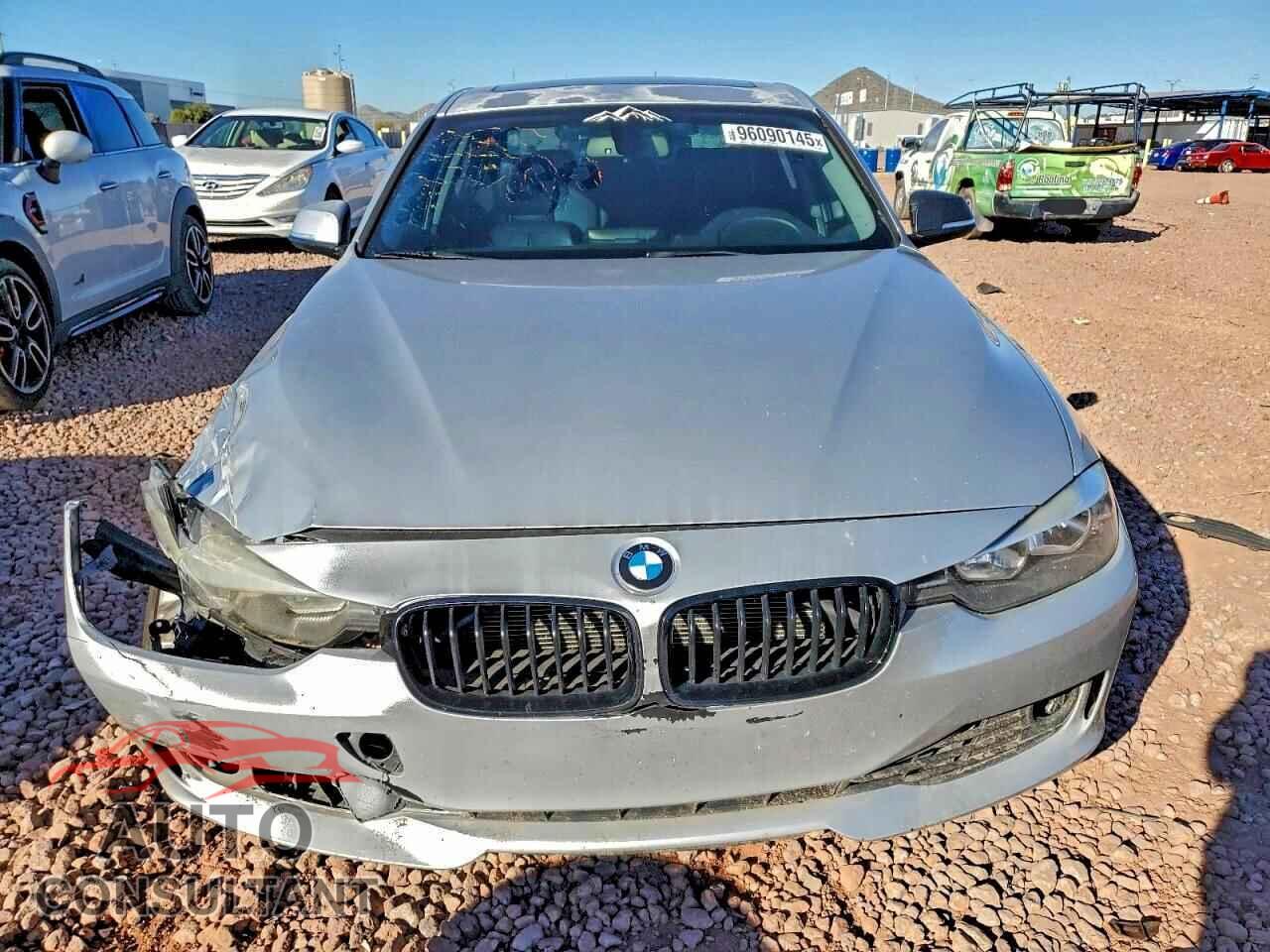 BMW 3 SERIES 2013 - WBA3C1C52DF439461