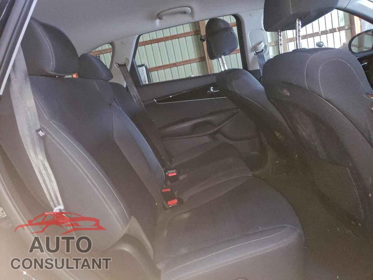 KIA SORENTO 2019 - 5XYPGDA50KG606830