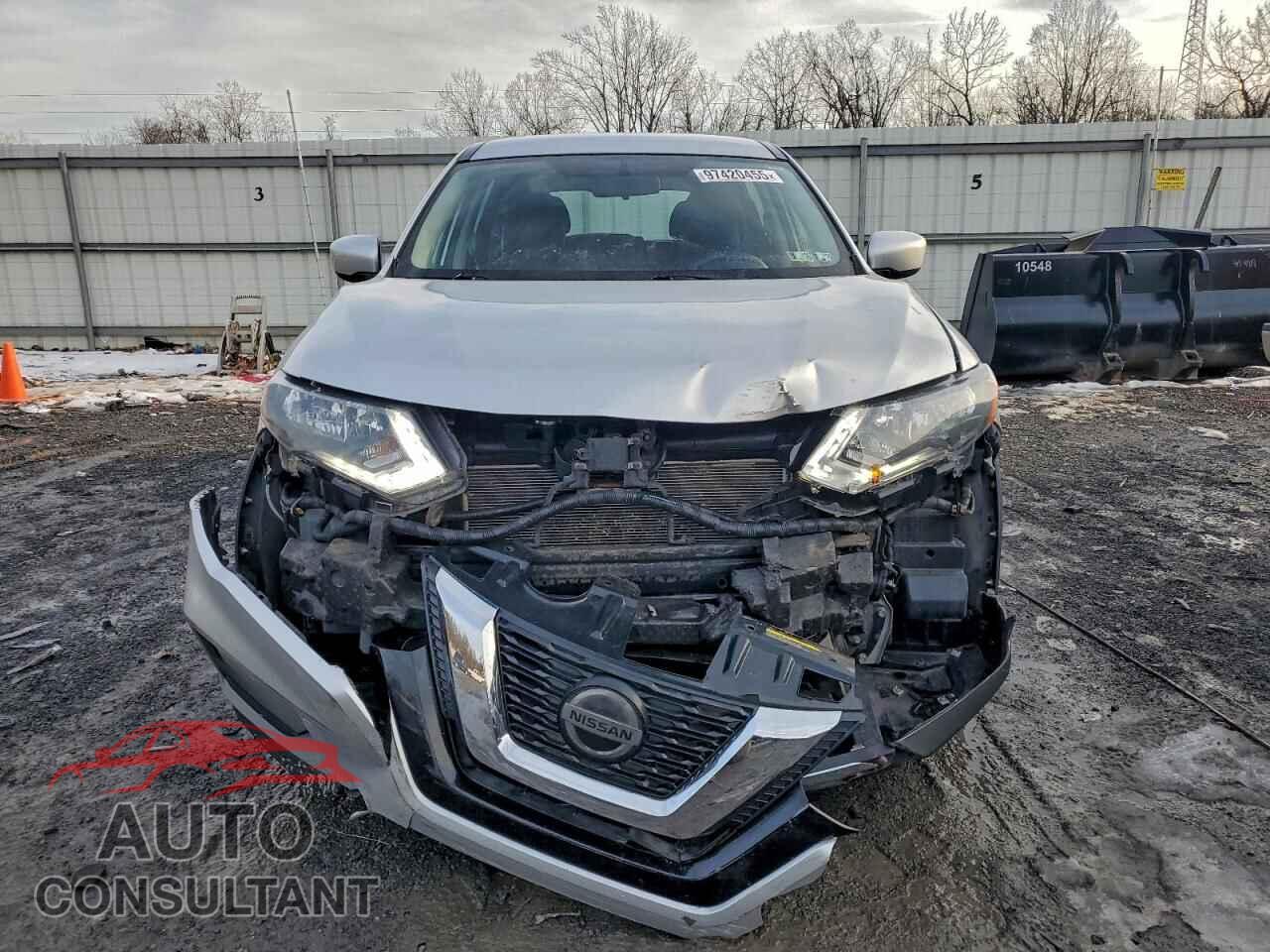 NISSAN ROGUE 2018 - KNMAT2MV7JP607695