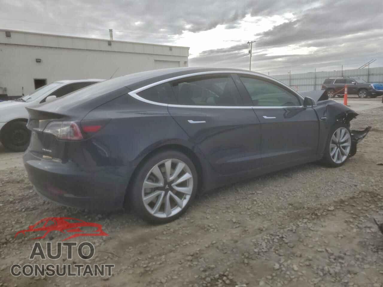 TESLA MODEL 3 2018 - 5YJ3E1EB3JF076927