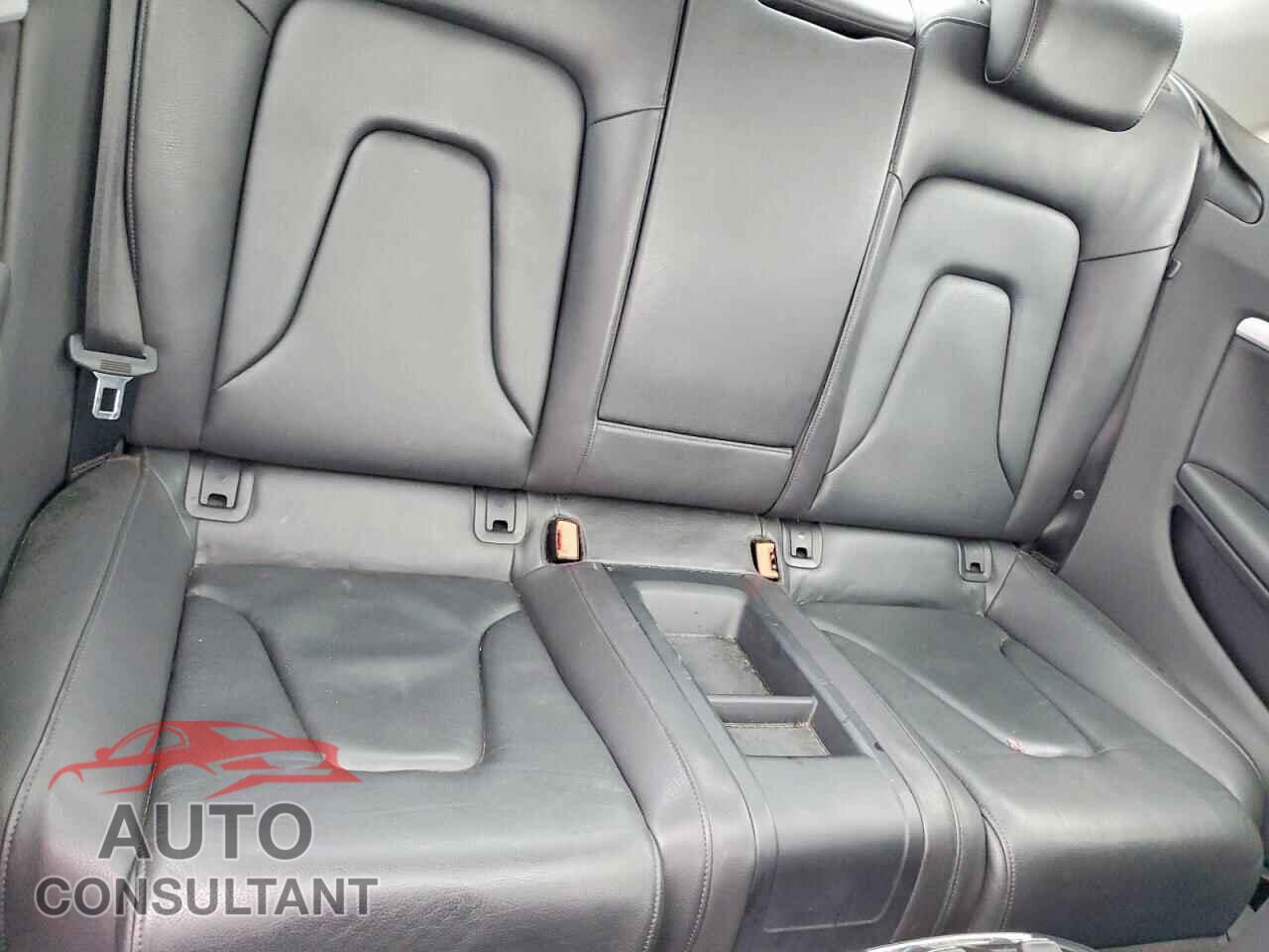 AUDI A5 2012 - WAULFAFR1CA001256