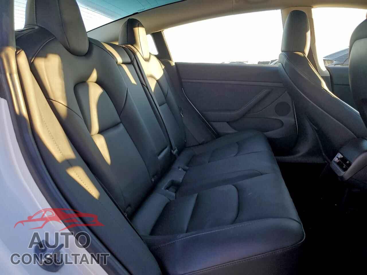 TESLA MODEL 3 2023 - 5YJ3E1EA2PF682901