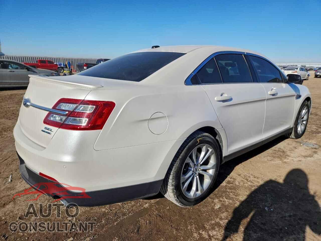 FORD TAURUS 2013 - 1FAHP2E82DG162062