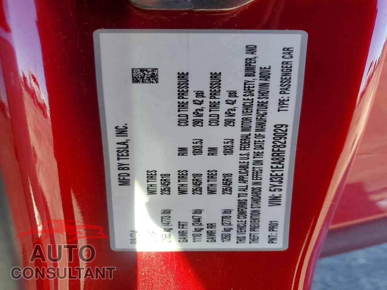 TESLA MODEL 3 2024 - 5YJ3E1EA8RF829029