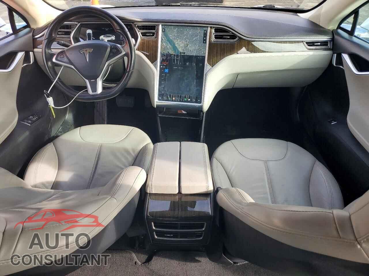 TESLA MODEL S 2013 - 5YJSA1CN2DFP14044