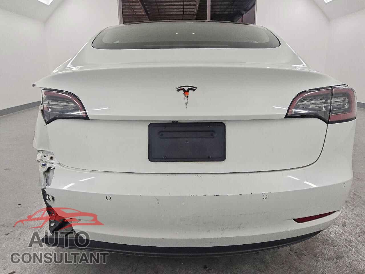 TESLA MODEL 3 2022 - 5YJ3E1EA7NF144109