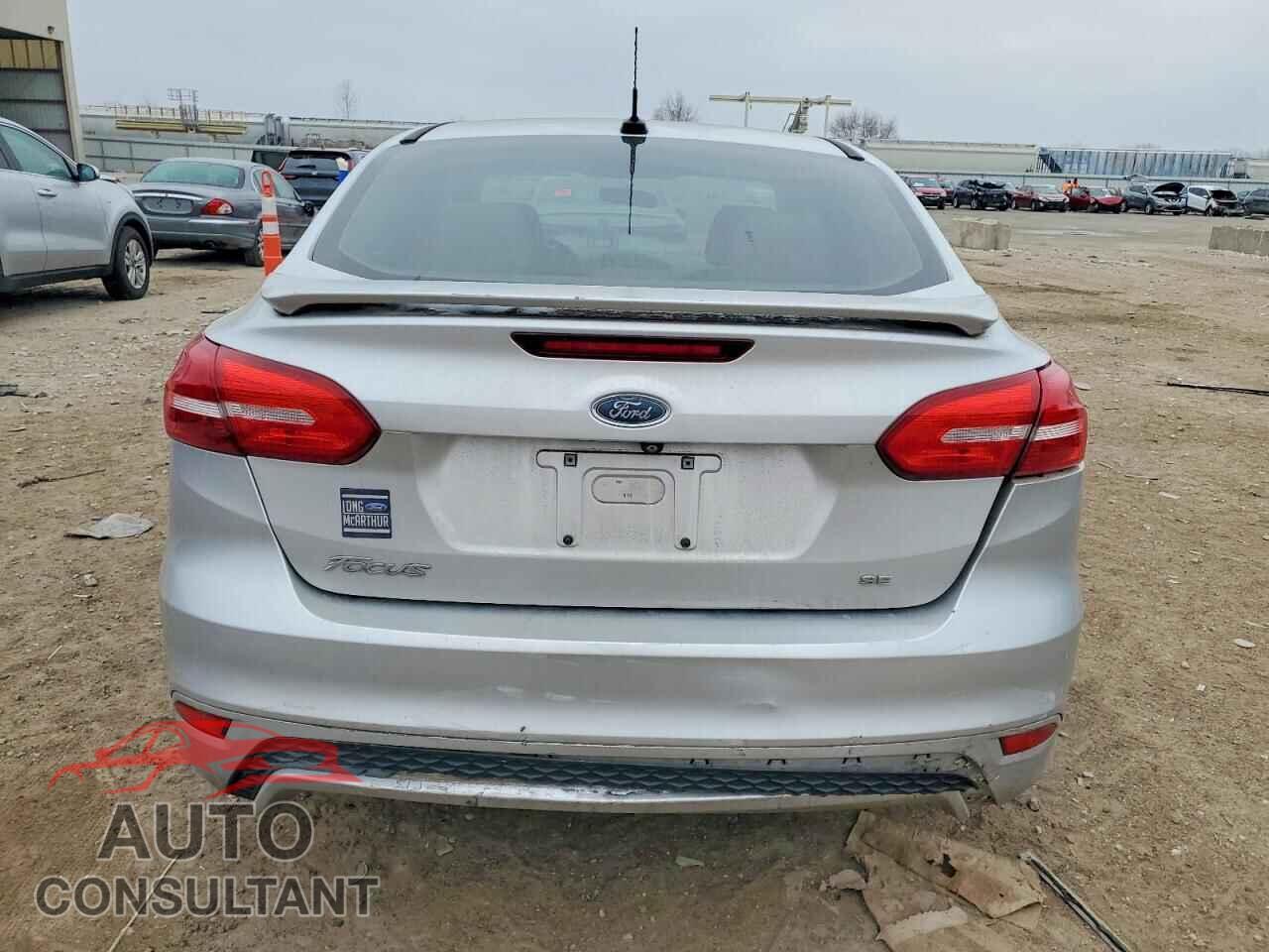 FORD FOCUS 2015 - 1FADP3F23FL232256