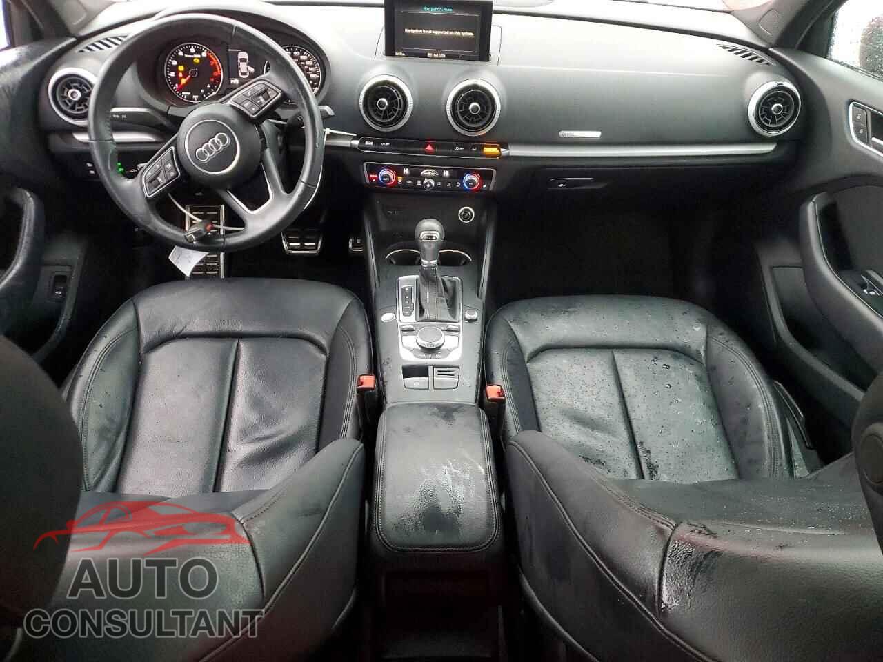 AUDI A3 2019 - WAUAUGFF3KA123685
