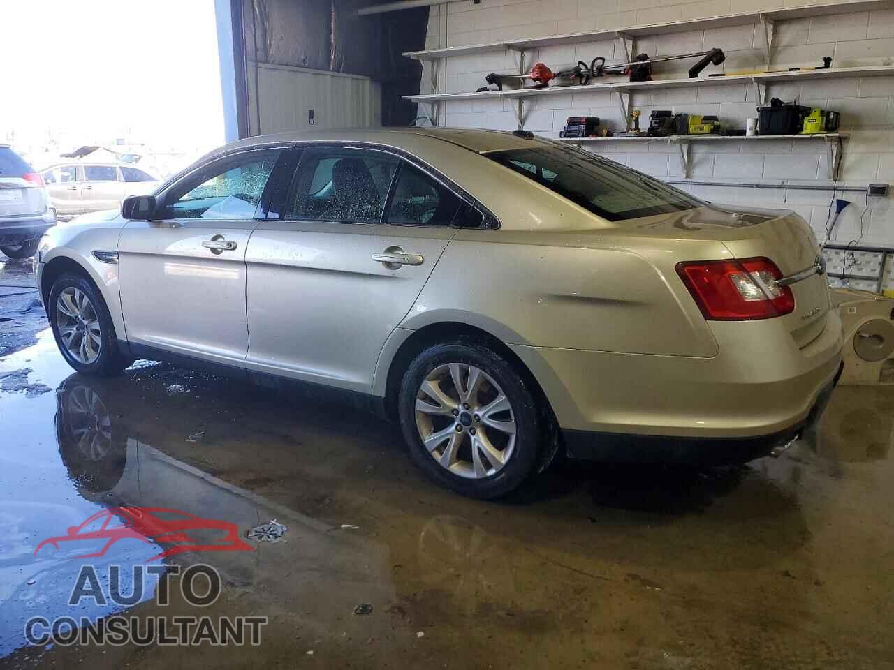 FORD TAURUS 2010 - 1FAHP2EW6AG106877