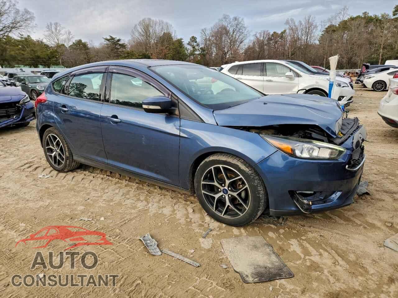 FORD FOCUS 2018 - 1FADP3M2XJL309135