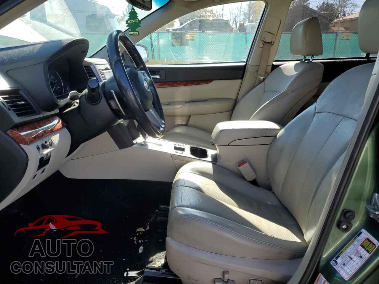 SUBARU OUTBACK 2010 - 4S4BRBKC7A3384517
