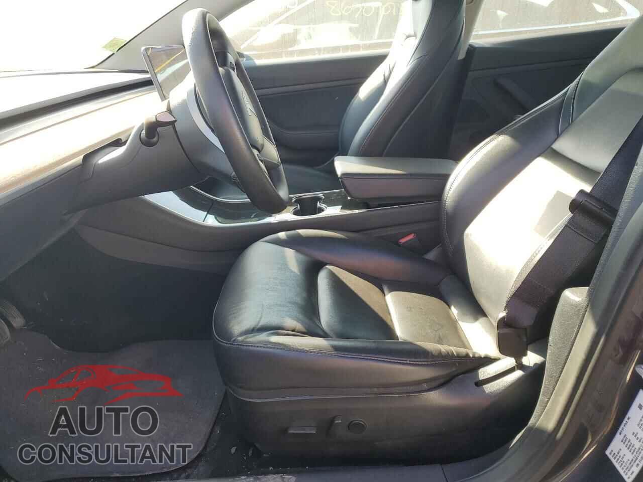 TESLA MODEL 3 2020 - 5YJ3E1EAXLF784876