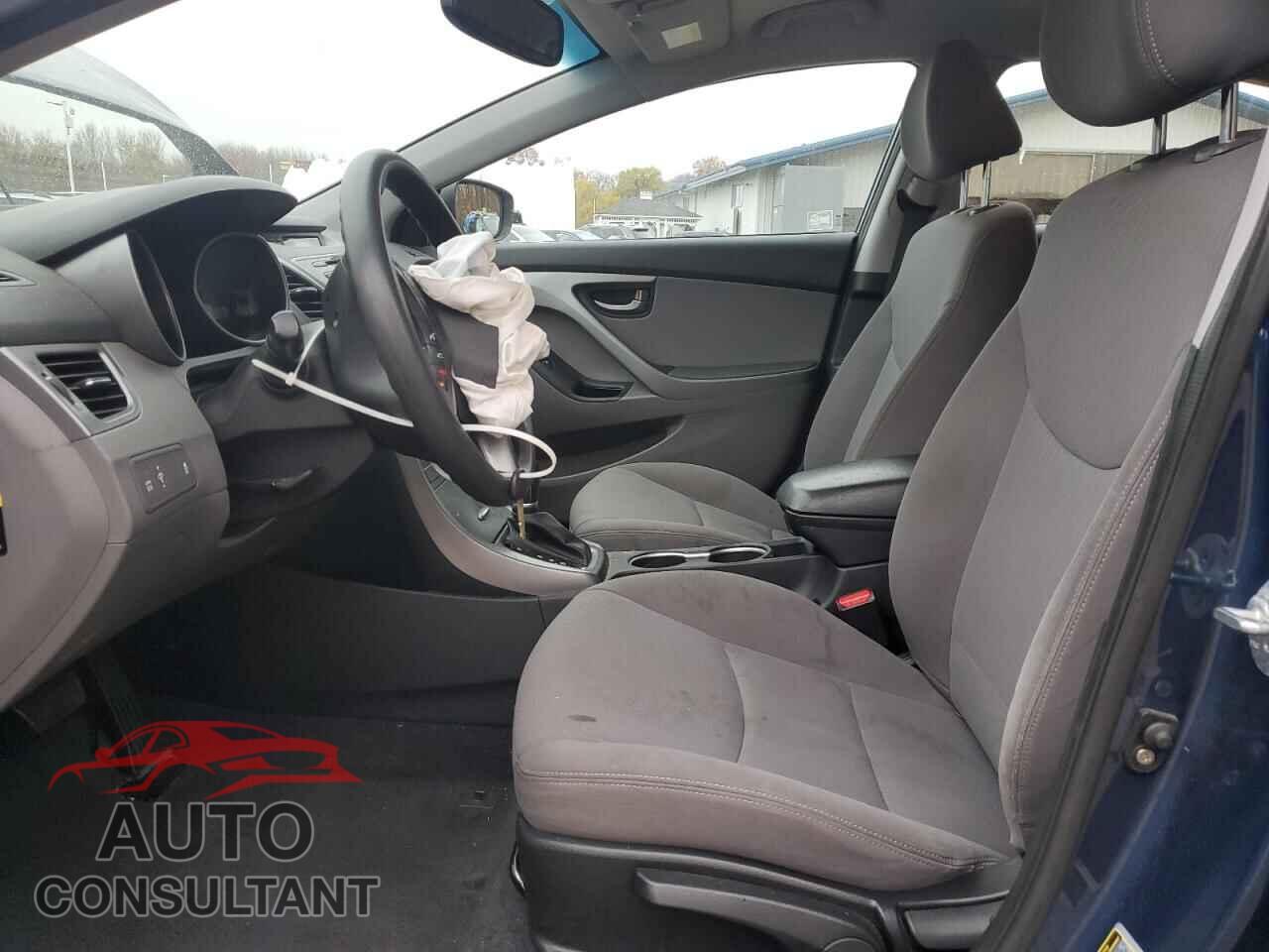 HYUNDAI ELANTRA 2016 - KMHDH4AE2GU601064