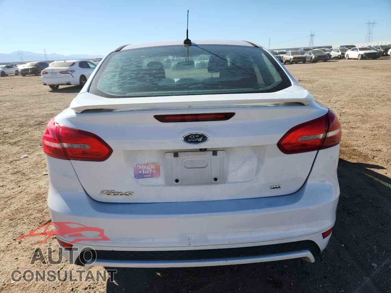 FORD FOCUS 2016 - 1FADP3F25GL344364