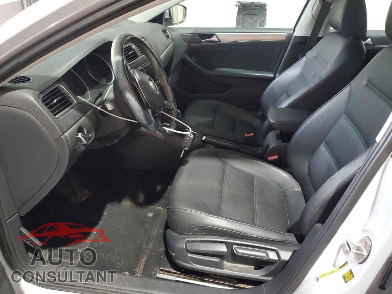 VOLKSWAGEN JETTA 2017 - 3VWDB7AJ3HM320687