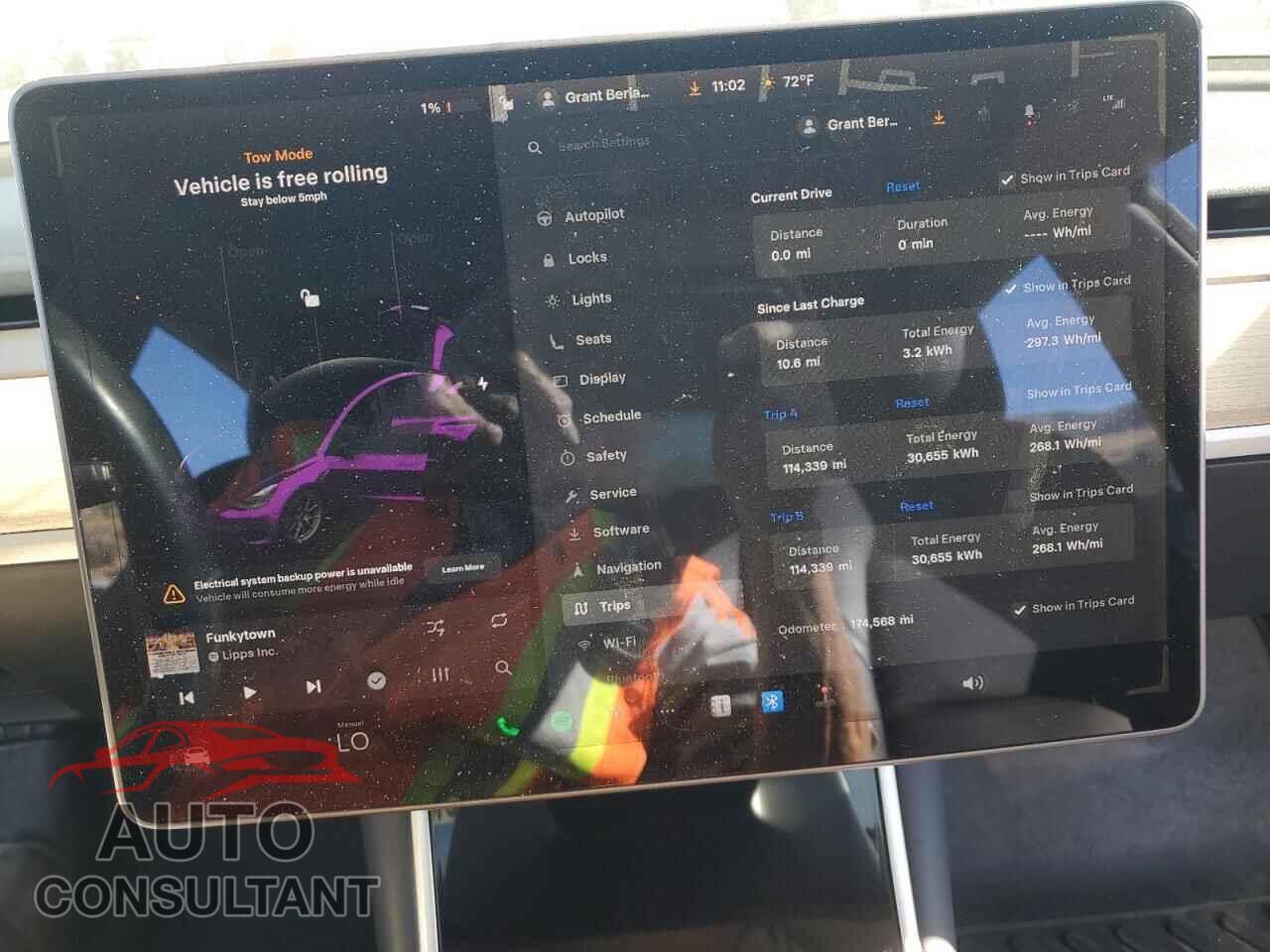 TESLA MODEL 3 2018 - 5YJ3E1EB1JF066526