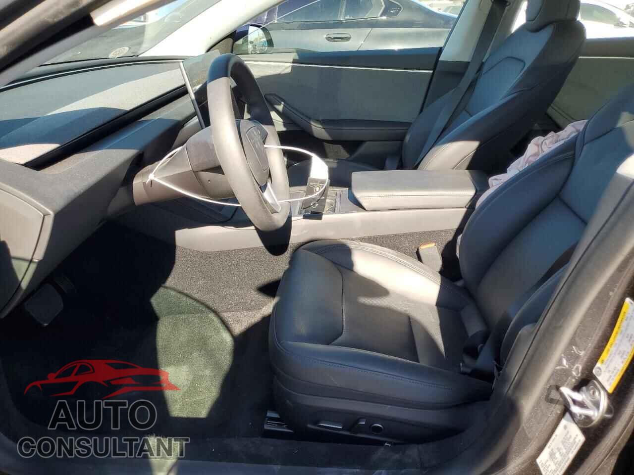 TESLA MODEL 3 2025 - 5YJ3E1EA7SF994057