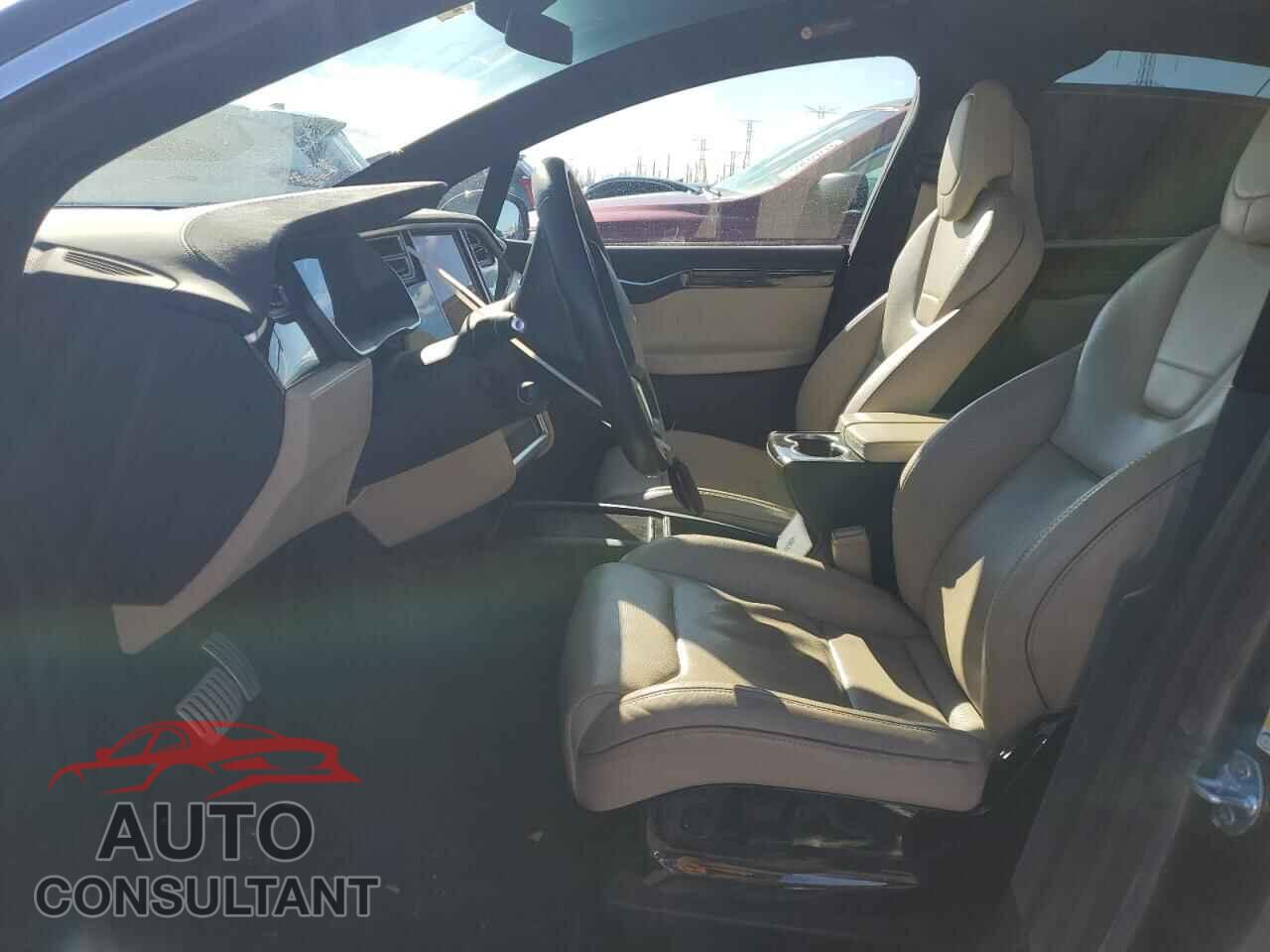 TESLA MODEL X 2016 - 5YJXCAE45GF011899